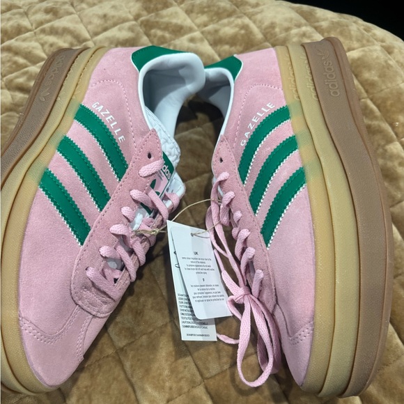 Adidas GAZELLE BOLD Suede Sneakers in Pink and Green- cute comfy classics🩷💚 - Picture 5 of 16